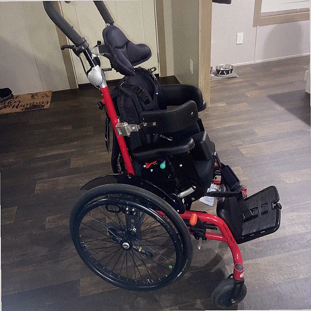 KUDU By R82 PEDIATRIC WHEELCHAIR, TILT, Full Cushion Support, W/ Footplate, NEW!