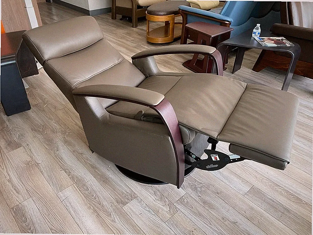Seat Lock Glider