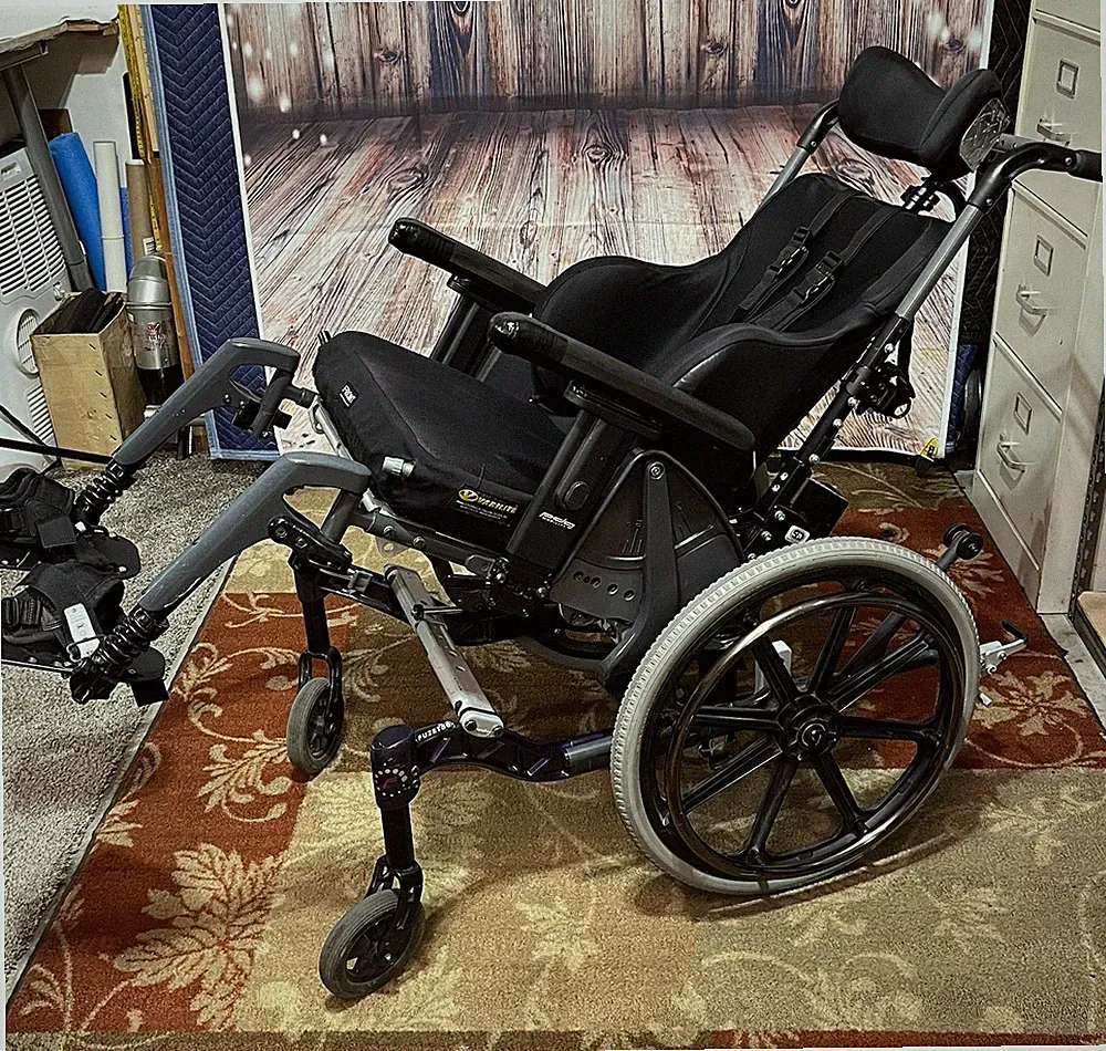 PDG Stellar Tilt-In-Space Wheelchair Fuze T50 Seating Dynamics Varilite 250 Lbs