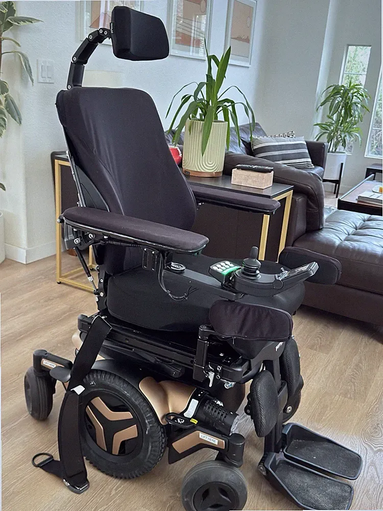 Permobil M3 2023 Wheelchair w/ Anterior tilt Power Tilt Recline Lift - low mile