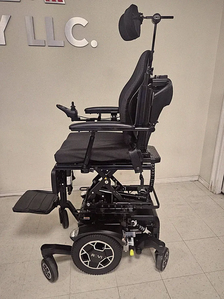 Permobil Style,Power Wheelchair Elevated Seat,Tilt, Recline, Elevated Leg Rest.